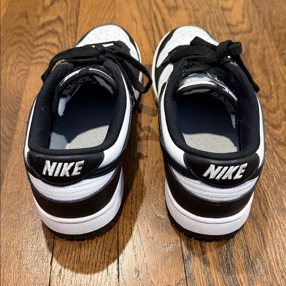 NIKE Dunks Low Top Sneakers - Picture 6 of 9